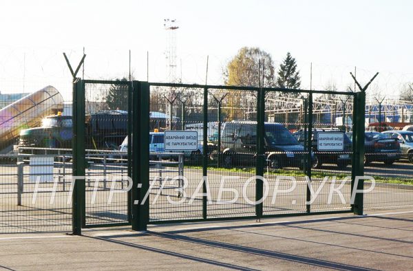 Ворота розпашні Класік LX (висота 1,48 м, ширина – 4 м)